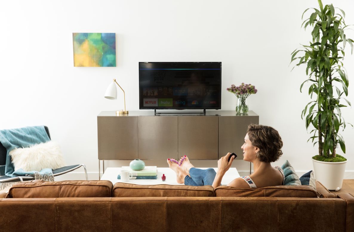 Amazon Sommerschlussverkauf bietet unschlagbare Angebote für Fire TV Sticks und Echo-Geräte. Nutzen Sie die Gelegenheit für beeindruckende Bild- und Klangqualität sowie innovative Sprachsteuerungsfunktionen. Ergattern Sie diese Top-Geräte zu Sonderpreisen und verwöhnen Sie sich mit High-Tech-Geschenken.
